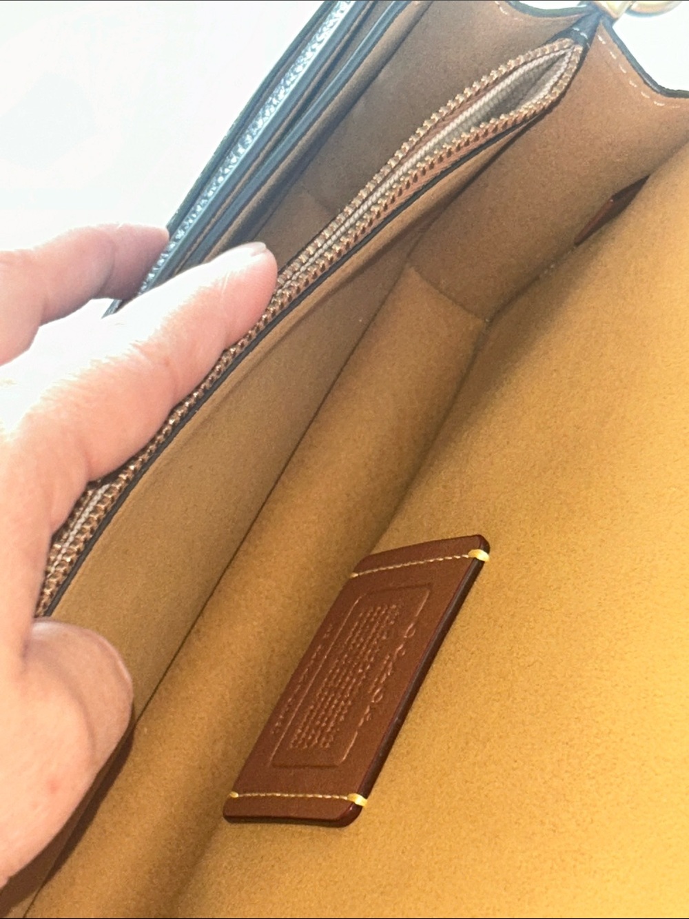 Coach Black Pebbled Leather Shoulder Bag with Gold 'C' Accent tabby 26 - Picture 9 of 16